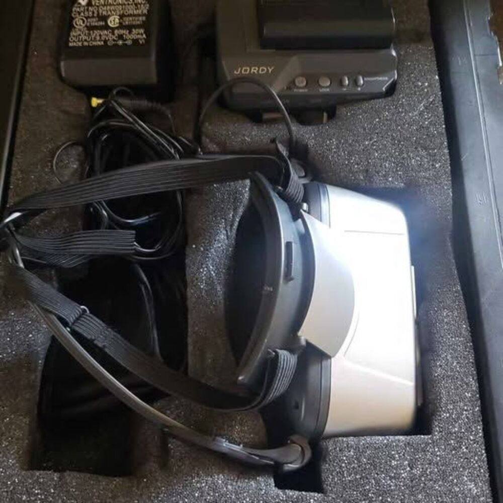 JORDY All-In-One Low Vision System